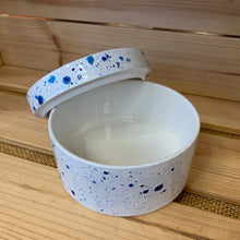 Load image into Gallery viewer, Trinket box - large round (11cm)
