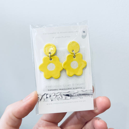Yellow flower stud-drop silver plated