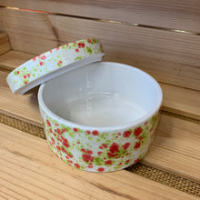 Load image into Gallery viewer, Trinket box - large round (11cm)
