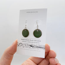 Load image into Gallery viewer, Deep Green Circle Drops - Gold plated
