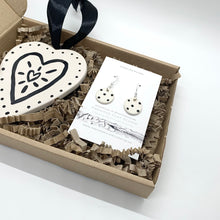 Load image into Gallery viewer, Gift Set - Earrings &amp; Decoration (Black Dot)
